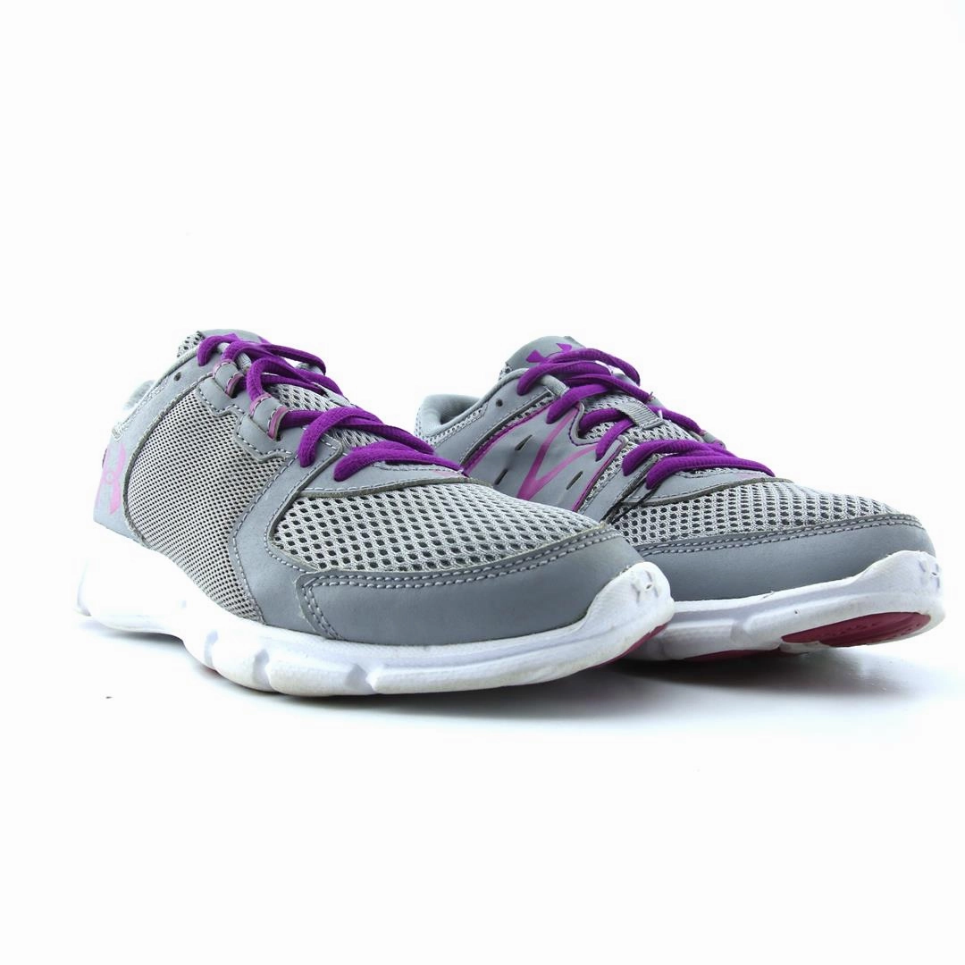 UNDER ARMOUR THRILL 2 Under Armour trainer close-ups