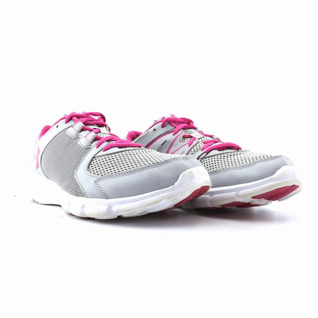 UNDER ARMOUR THRILL 2 Under Armour trainer close-ups