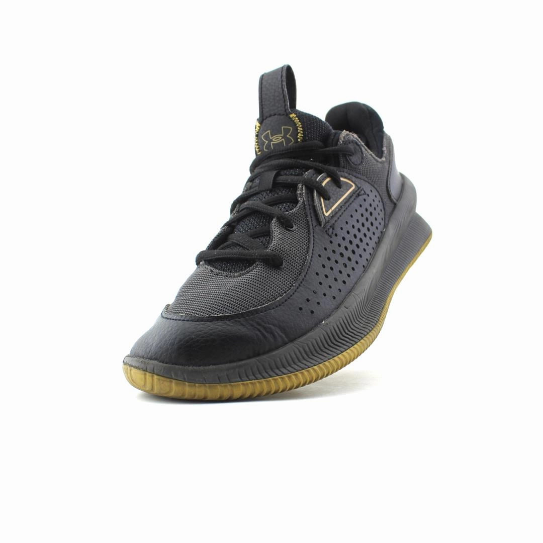 UNDER ARMOUR TWENTY47 Under Armour trainer close-ups