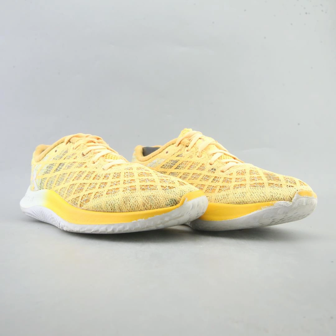 UNDER ARMOUR VELOCITI ELITE 2 Under Armour trainer close-ups
