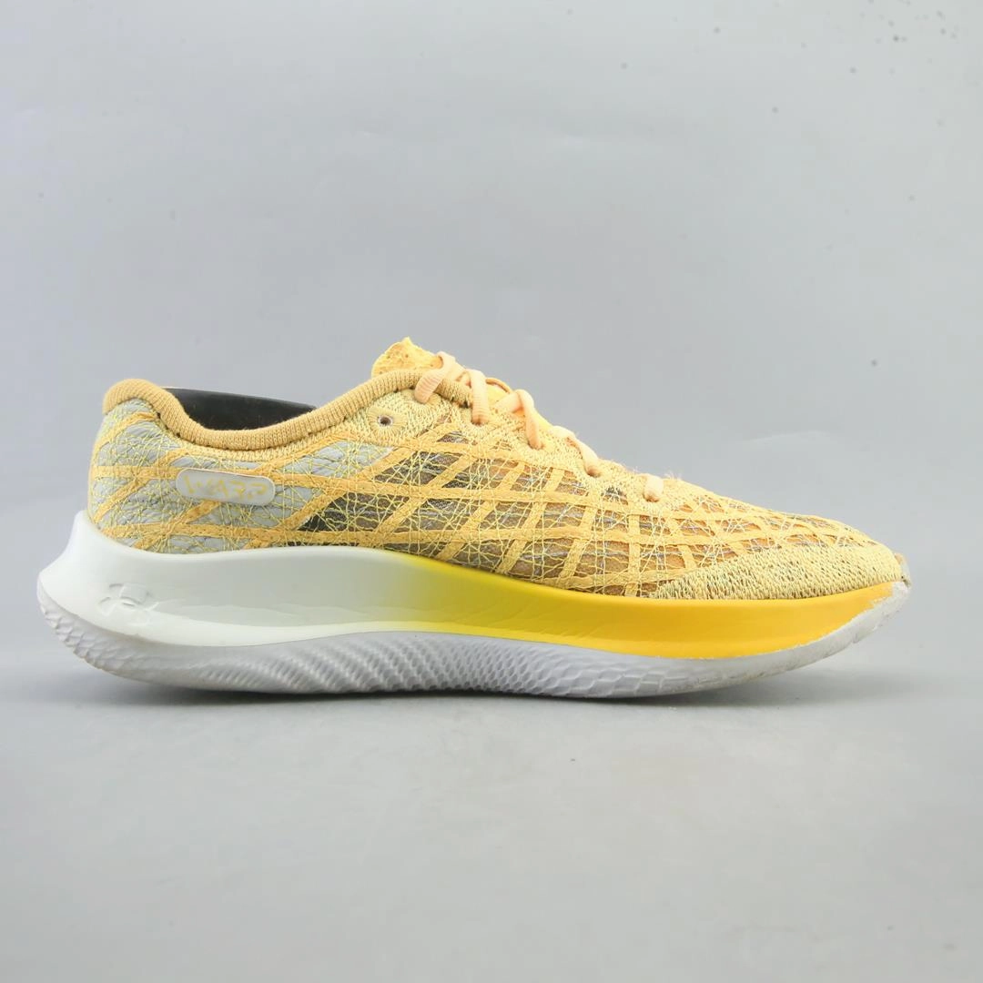 UNDER ARMOUR VELOCITI ELITE 2 Under Armour trainer close-ups