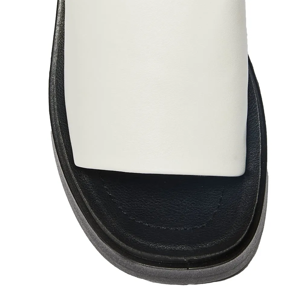 Vandel Slide in White Smooth