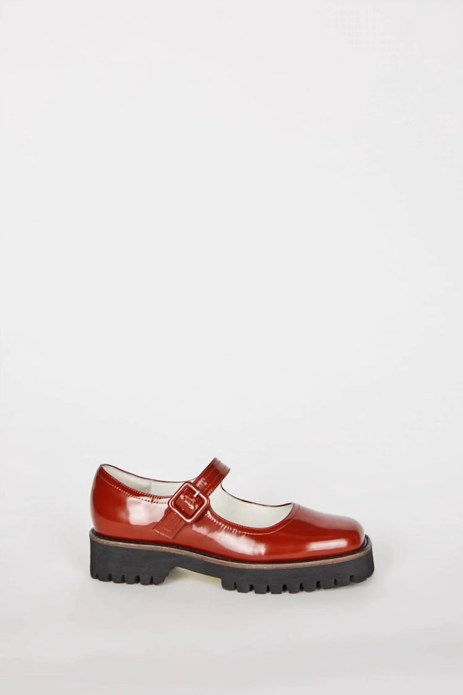 Veronica Mary Jane Lug Shoes In Tomato