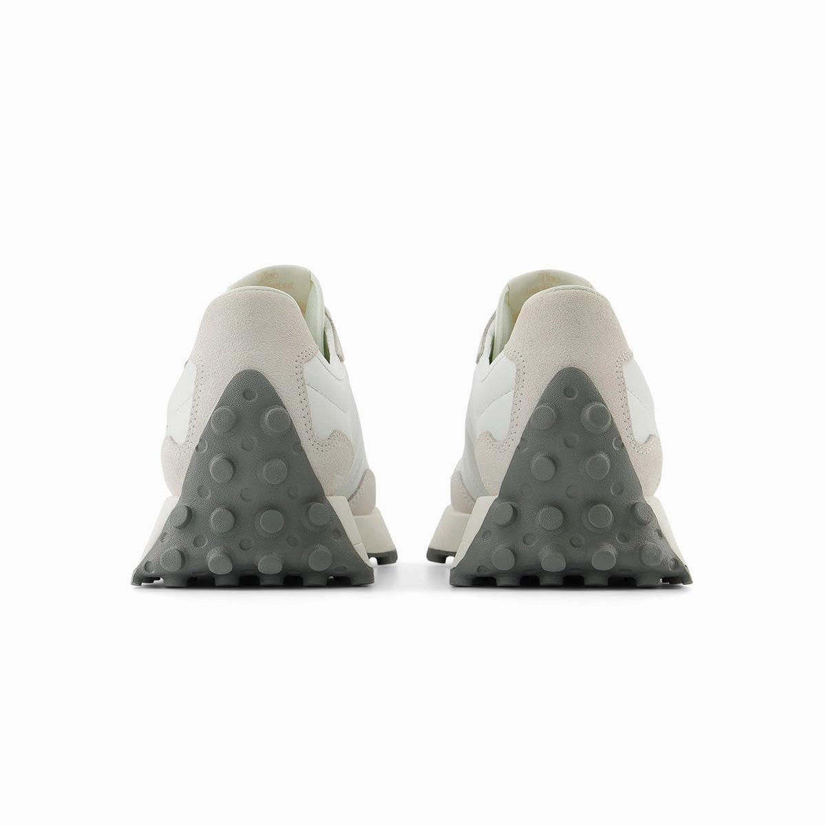 Wmns 327 'Grey' New Balance sneaker close-ups