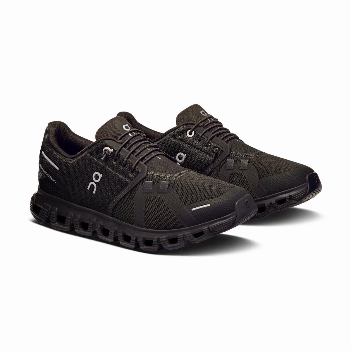 Wmns Cloud 6 'Black' On versatile athletic shoe designs