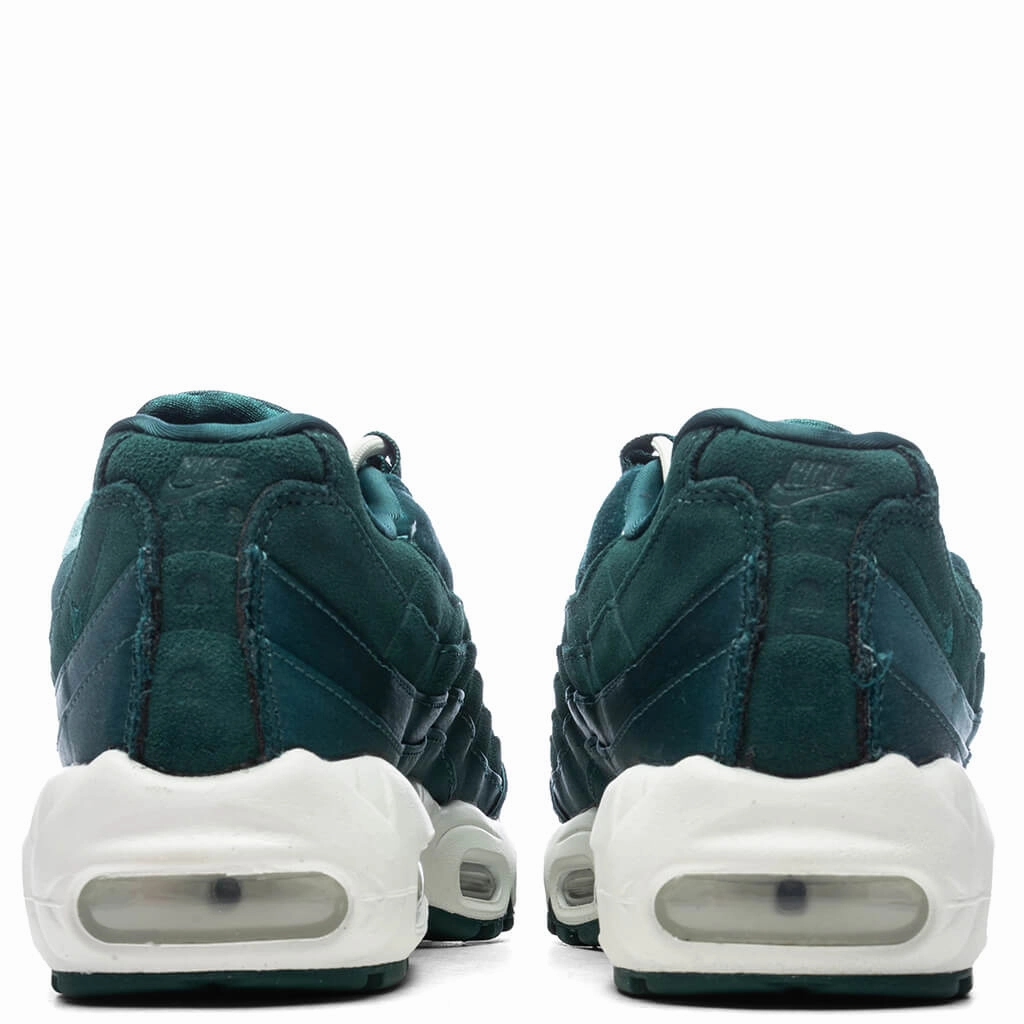 Women's Air Max 95 Green Velvet - Dark Atomic Teal/Sail Nike trainers with responsive foam