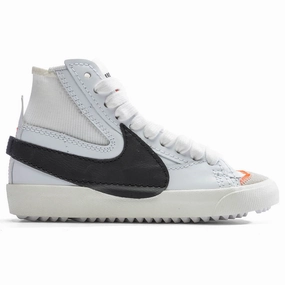 Women's Air Max Bliss - Photon Dust/Metallic Silver/Black Nike lifestyle sneakers with retro vibe