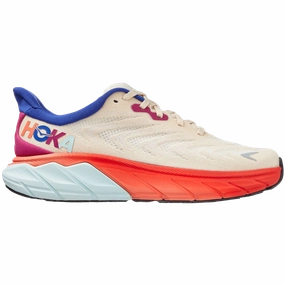 Women's Arahi 6 ST(ART) Off-road traction sneakers