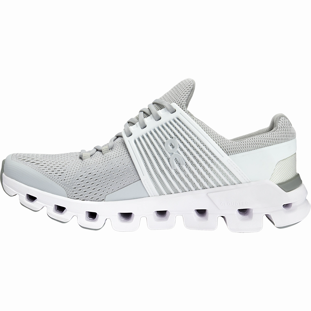 Women's Cloudswift On versatile athletic shoe designs