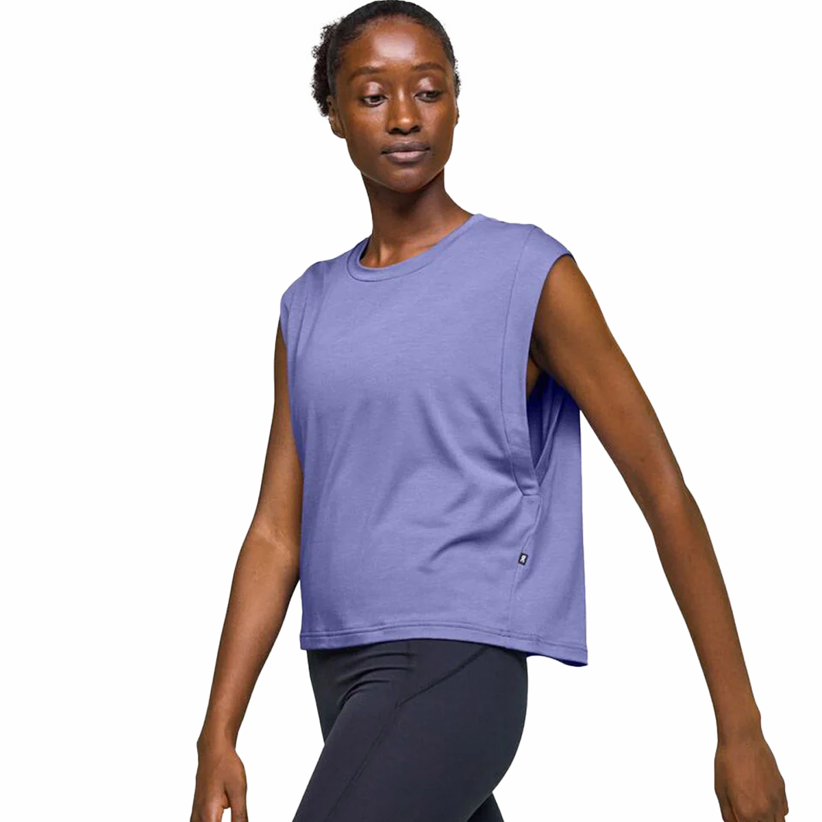 Women's Focus Crop On versatile athletic shoe designs