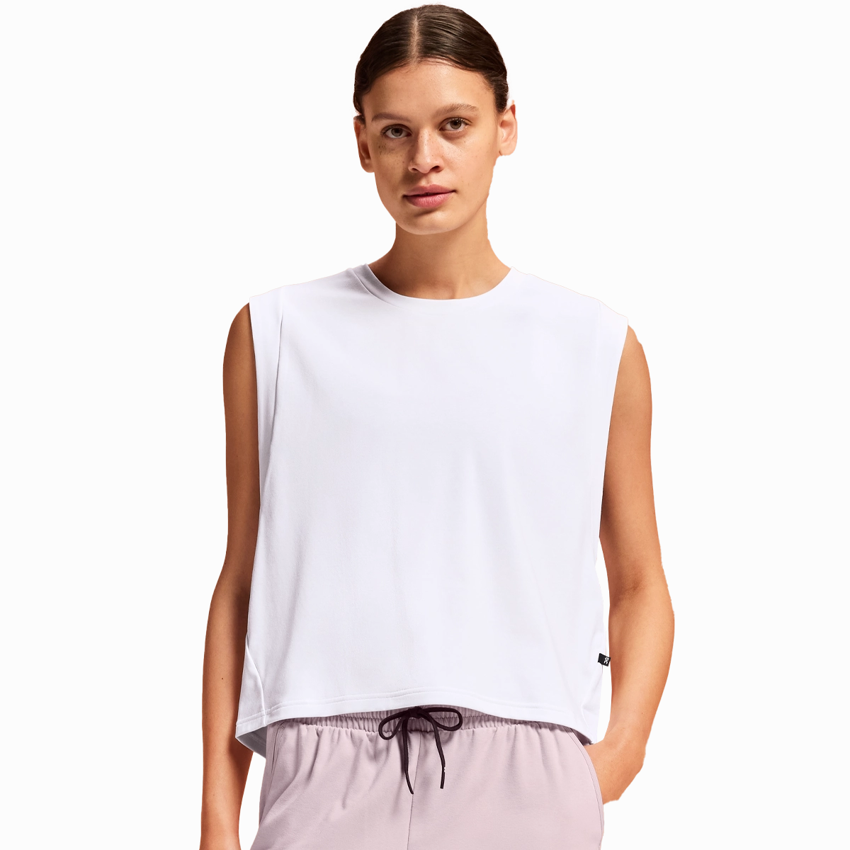 Women's Focus Crop On versatile athletic shoe designs