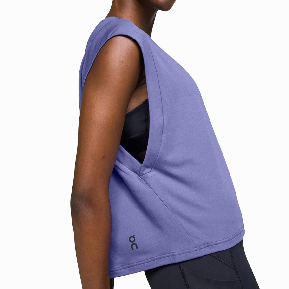 Women's Focus Crop On versatile athletic shoe designs
