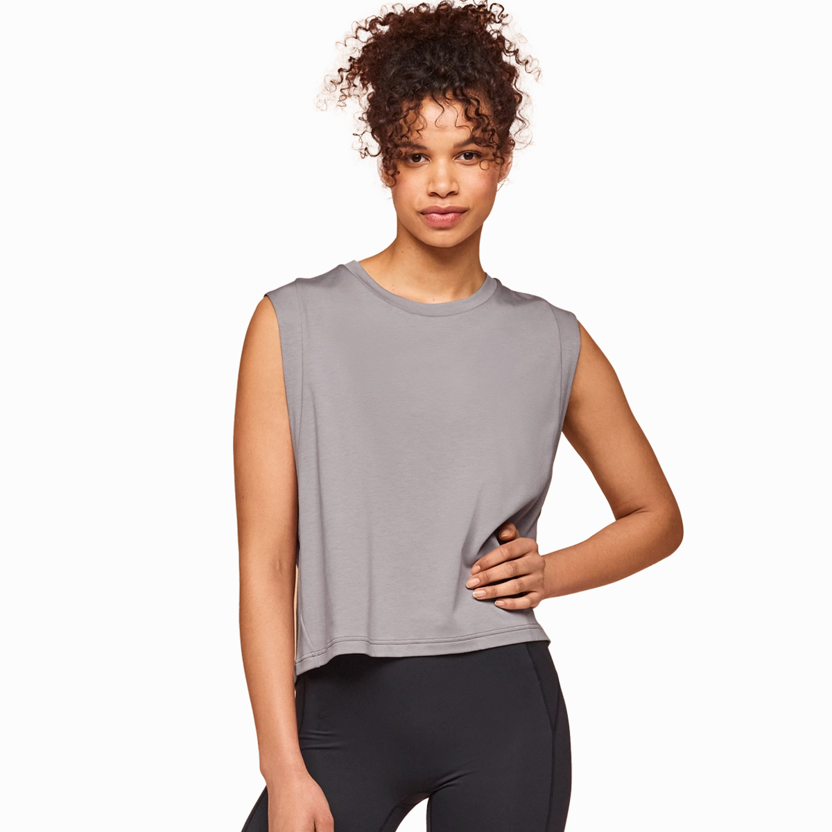 Women's Focus Crop On versatile athletic shoe designs