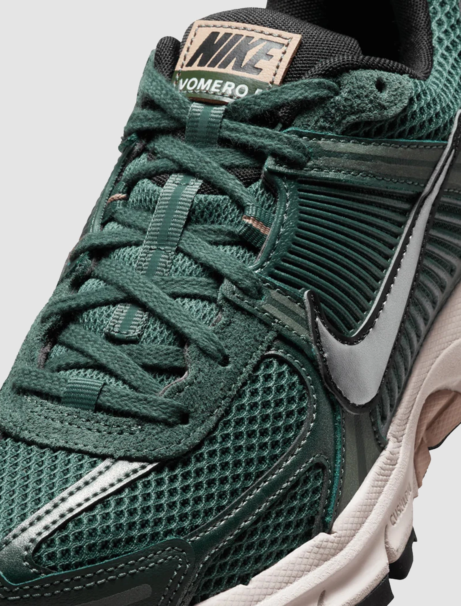 WOMEN'S NIKE ZOOM VOMERO 5 "VINTAGE GREEN" Nike sports sneakers