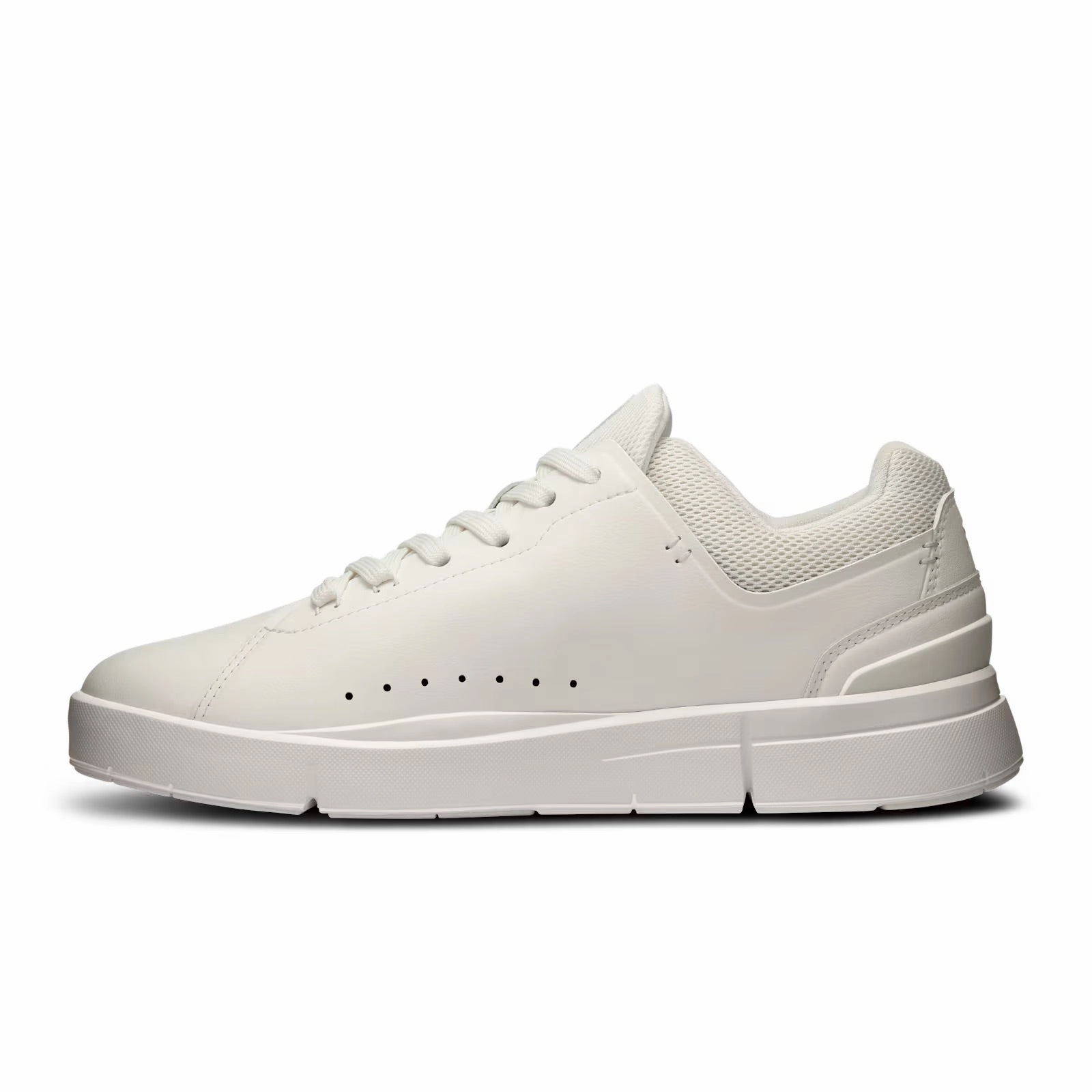 Women's The Roger Advantage Lightweight Outdoor Shoes