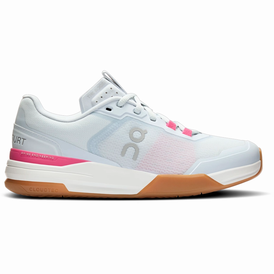 Women's The Roger Advantage Pro On breathable road shoes with sleek design