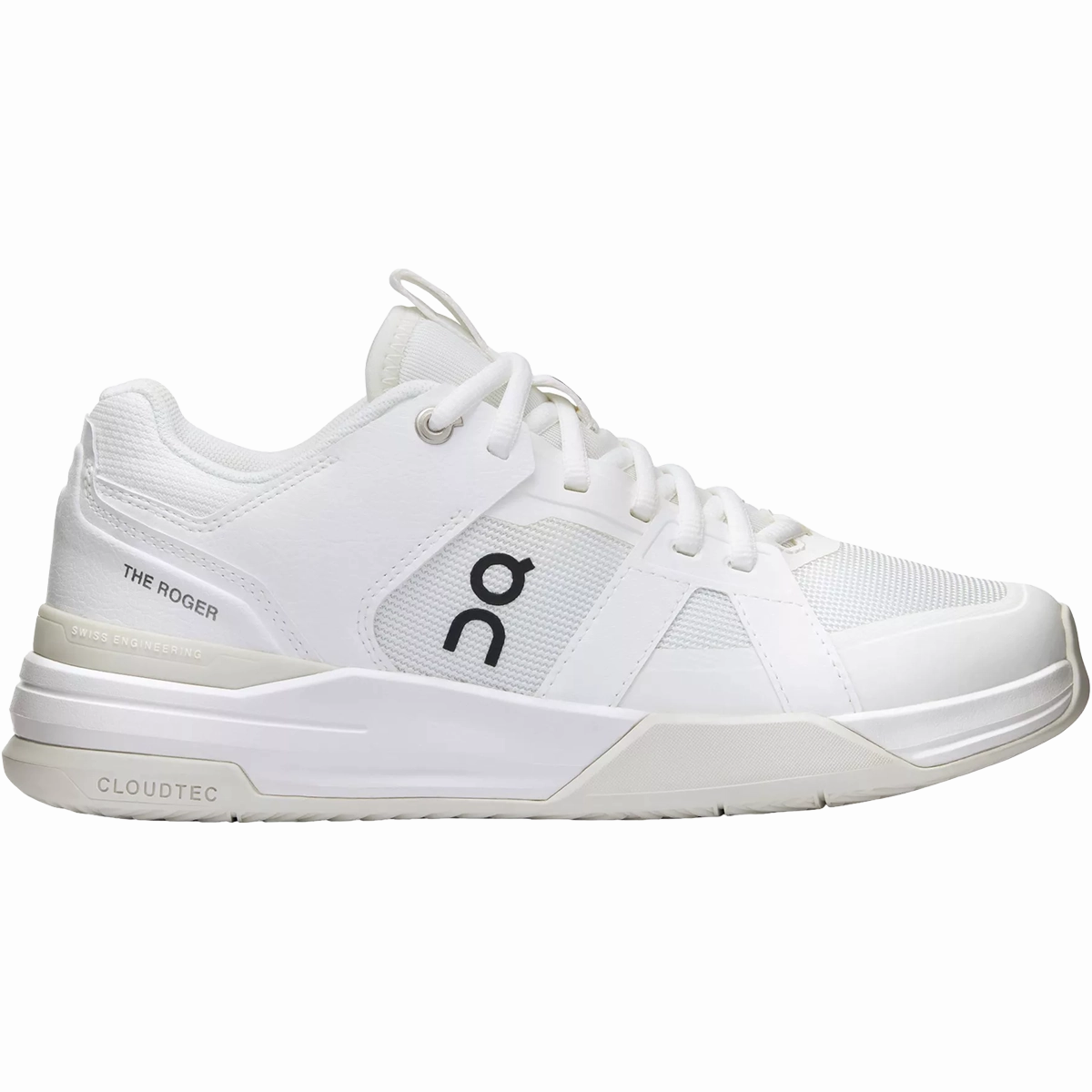 Women's THE ROGER Clubhouse Pro On breathable road shoes with sleek design