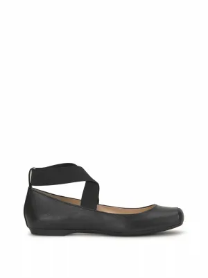Women's Mandalaye Flat Shoes - Medium In Black