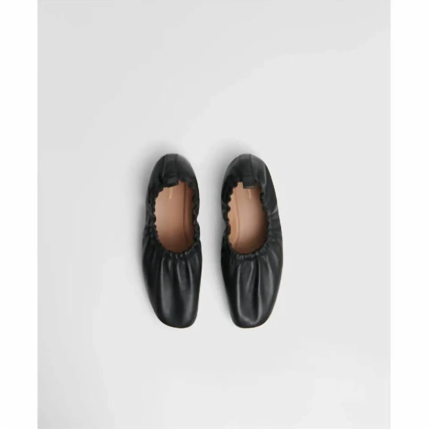 Women's Ruched Ballerina Shoe In Black