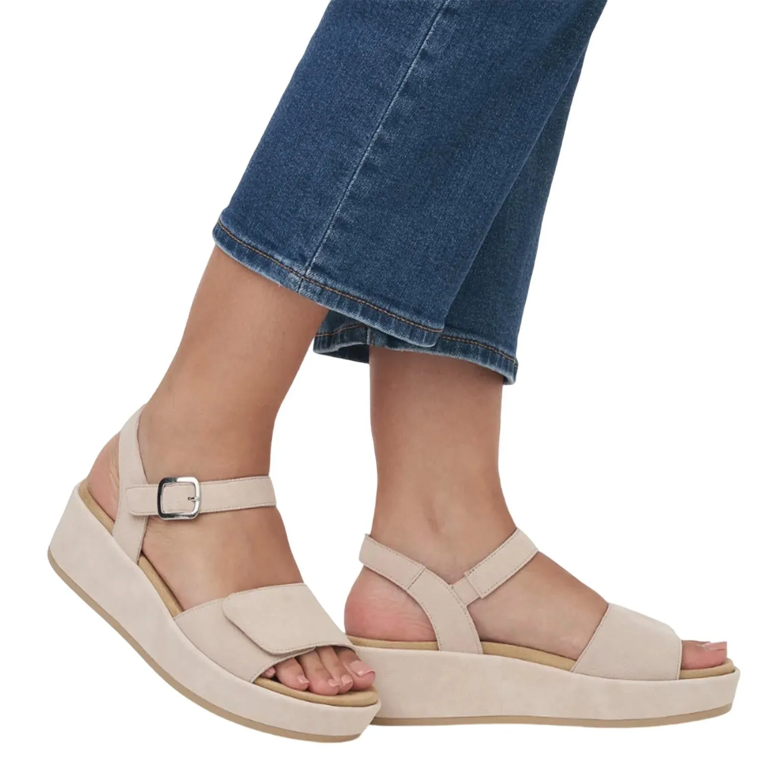 Women's Wedge Sandal In Muschel Suede