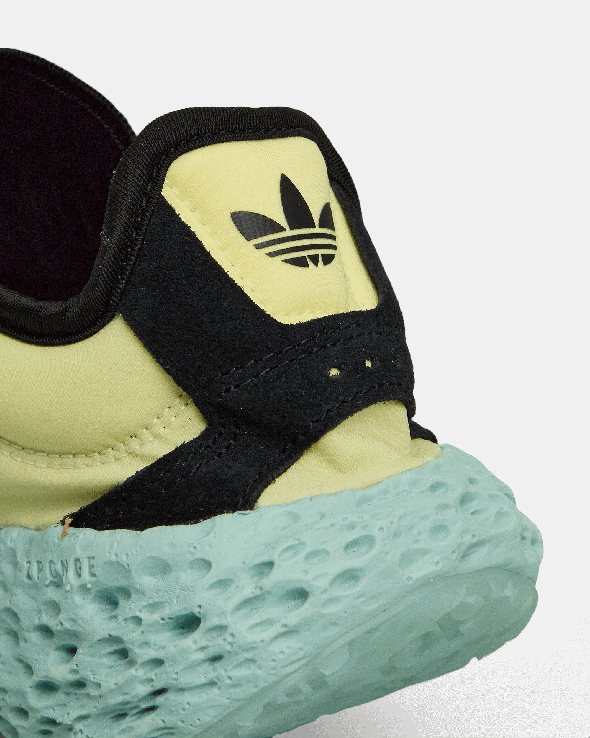 Zponge Sneakers Ice Yellow / Core Black Comfort Sneakers